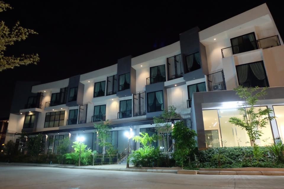 Hotel Chuan Chom The High Resort Saraburi - Sha Plus Bagian luar foto
